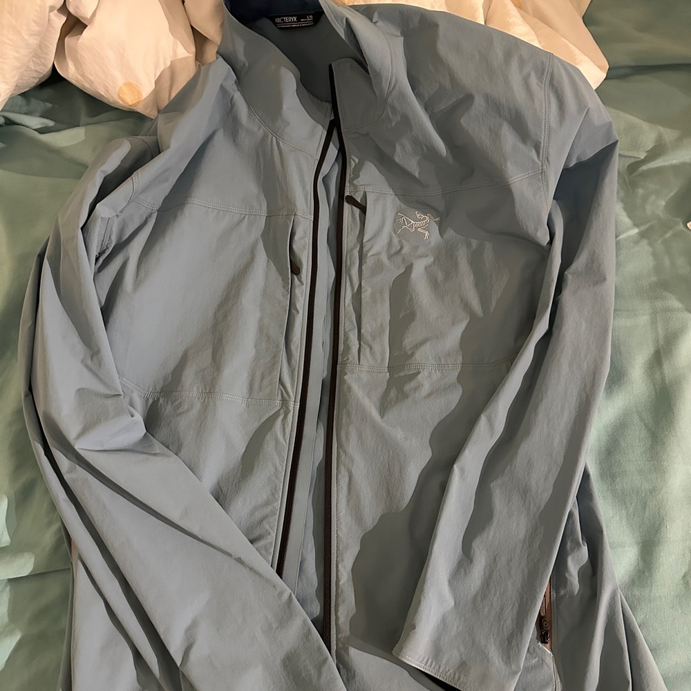 Arcteryx norvan windshell jacket
